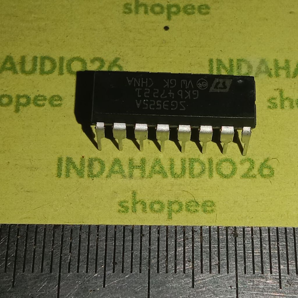 ST ic SG3525A GKb47221 จุ่ม SG3525 sg 3525 a ic smps lur