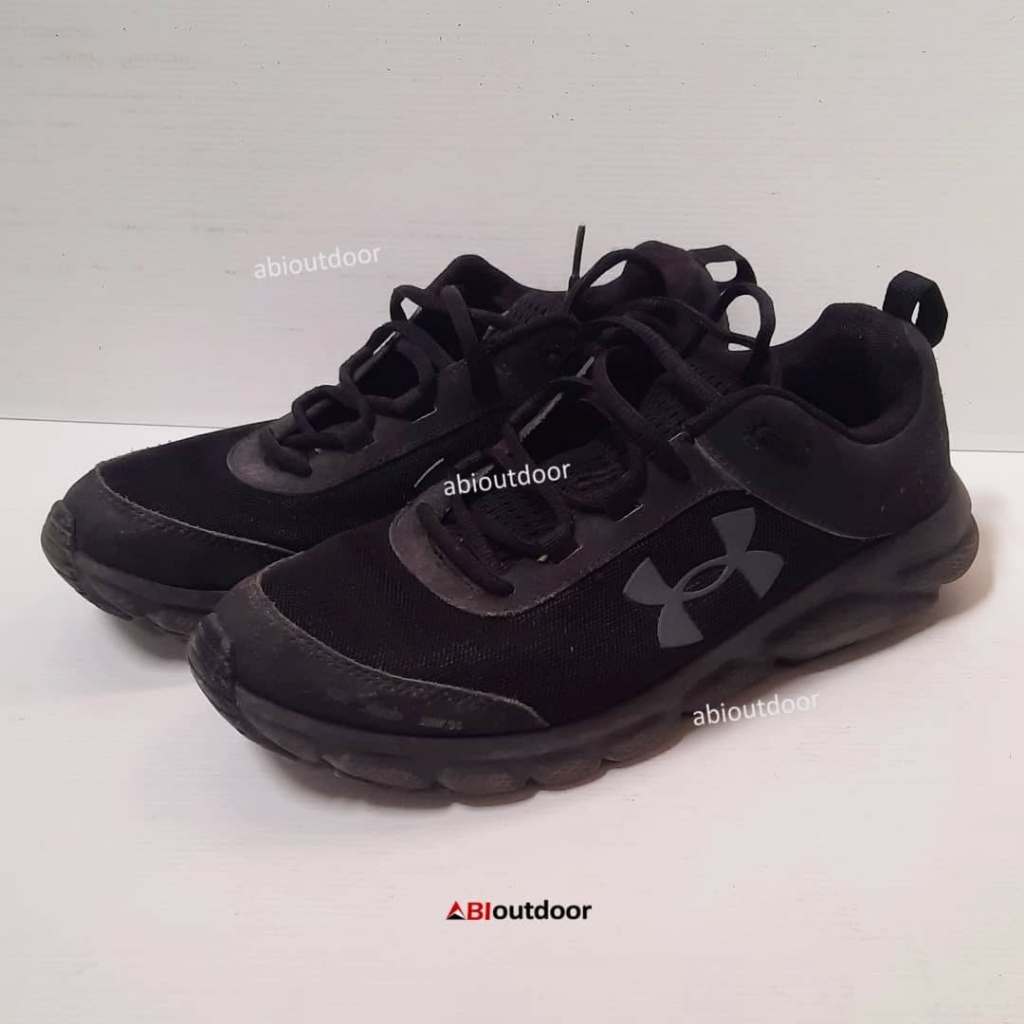 UNDER ARMOUR รองเท้าวิ่ง