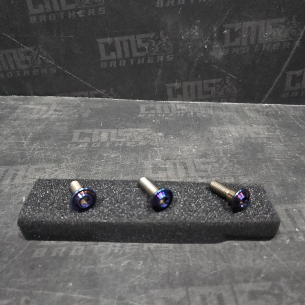 P Titanium Disc Bolt M8 x 20 25 Yamaha M8 x 23 Honda Burn Titanium Original Vietnam