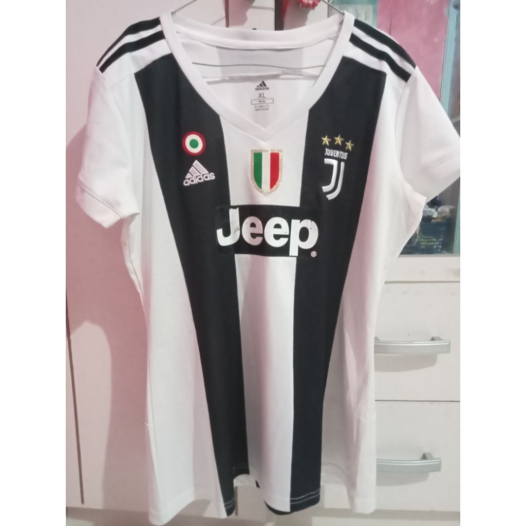 Jarsey Juve 2018 บ้าน (ผู้หญิง)