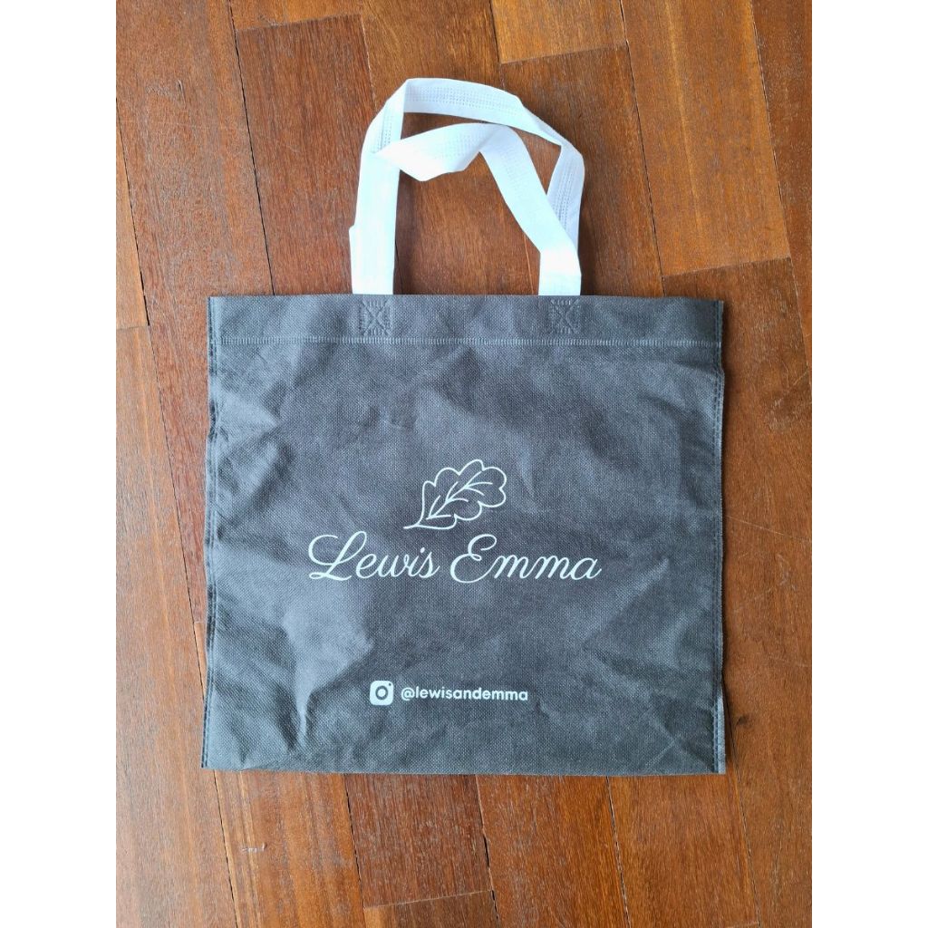Lewis Emma - กระเป๋าช้อปปิ้ง Goodie Bag ผ้าสปันบอนด์