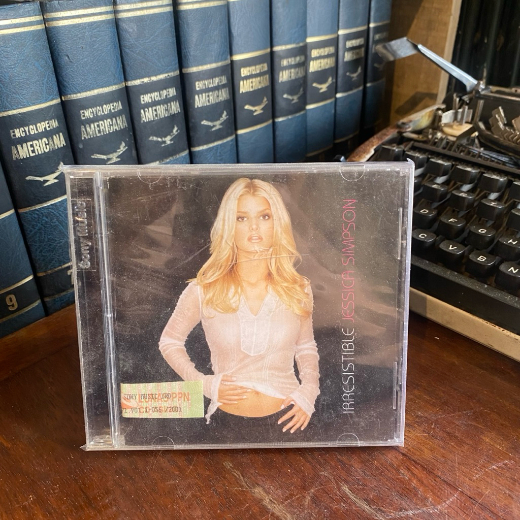 ซีดี ORIGINAL JESSICA SIMPSON - IRRESTIBLE