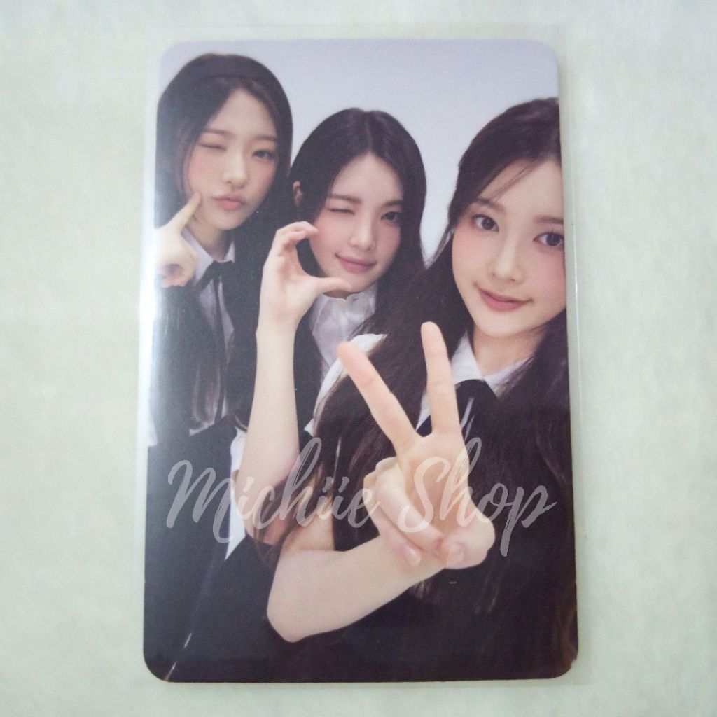 Photocard Unit A-na, Yuha & Stella Hearts2Hearts Four Hearts Club Trading Card อย่างเป็นทางการ