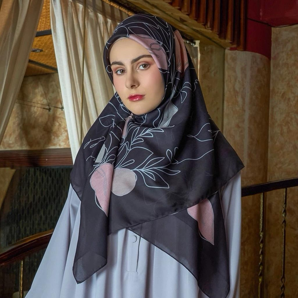 MANDJHA Harmony Black Scarf - ORIGINAL MANDJHA Pattern Square Hijab By IVAN GUNAWAN (แถมกล่อง)