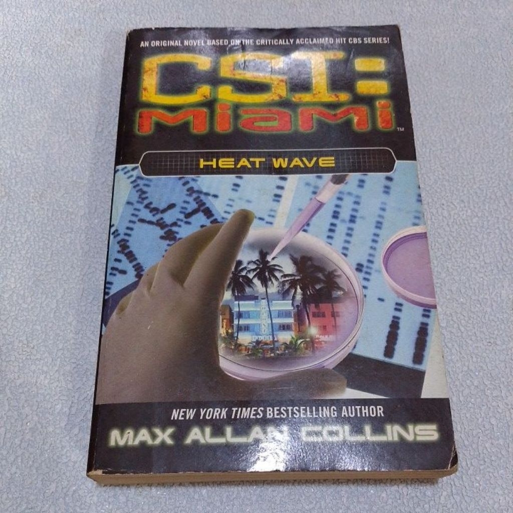 หนังสือภาษาอังกฤษต้นฉบับ CSI: Miami Heat Wave โดย Max Allah Collins