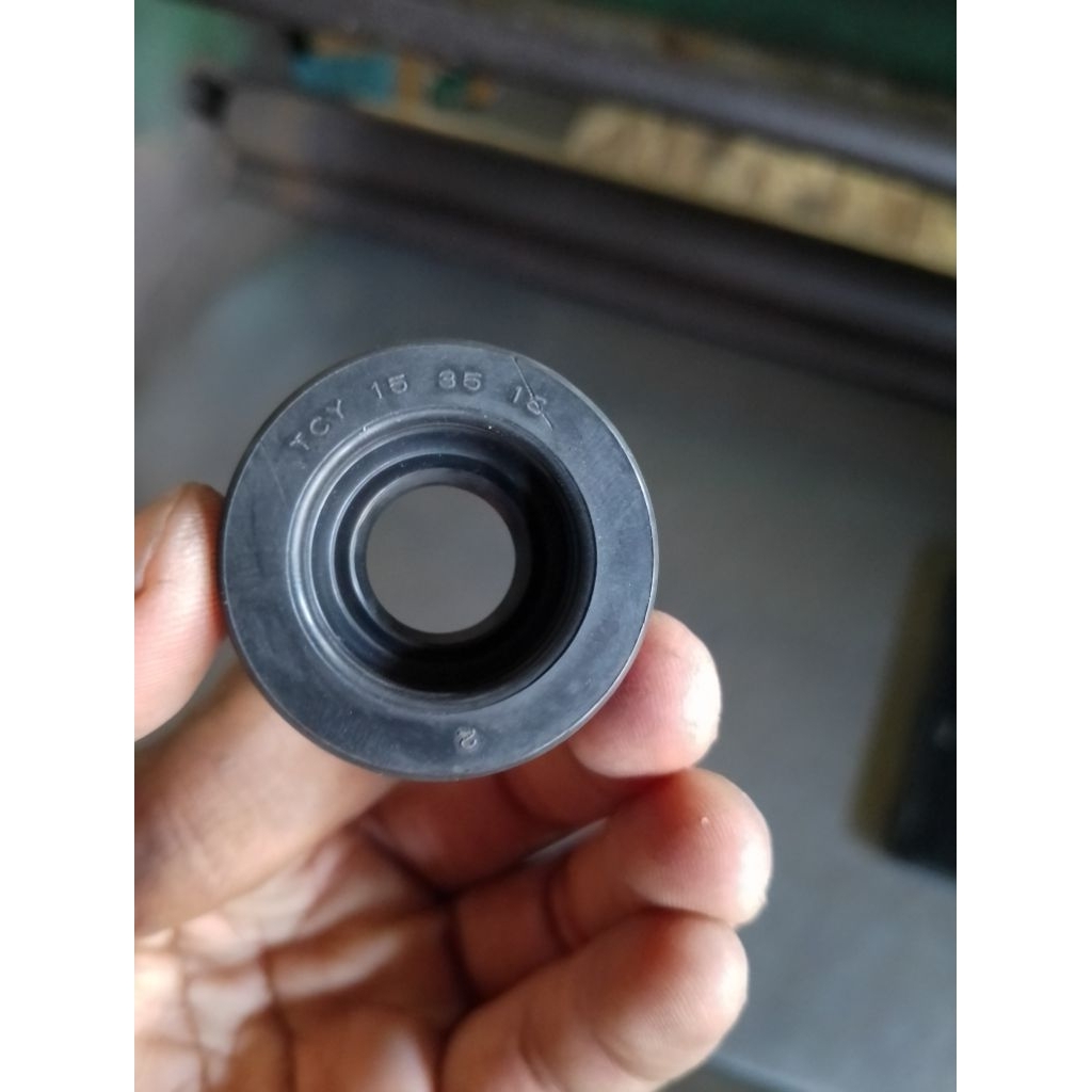 ซีลน้ํามัน TCY 15X35X15 IRS 15 35 15