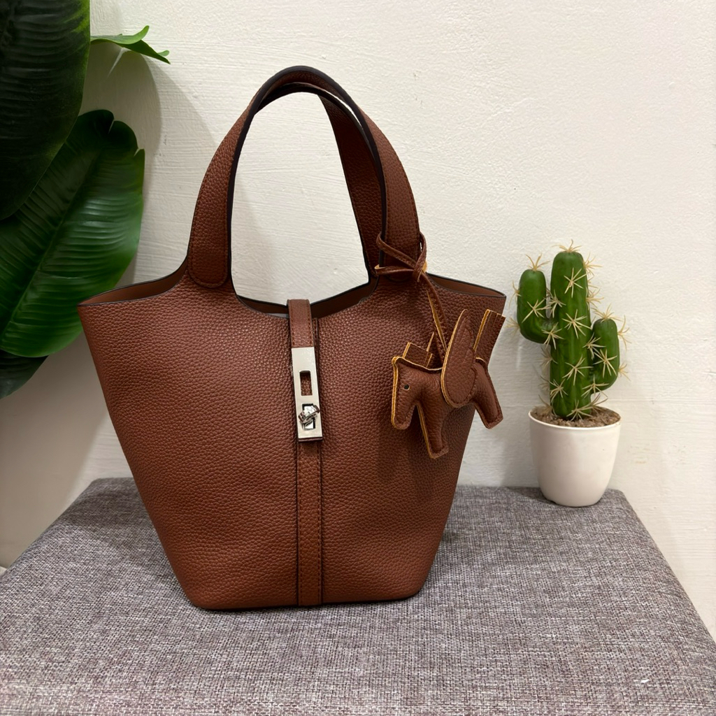 Caitina Brown Tote Bag Womens Bag No Pouch [Reloved]