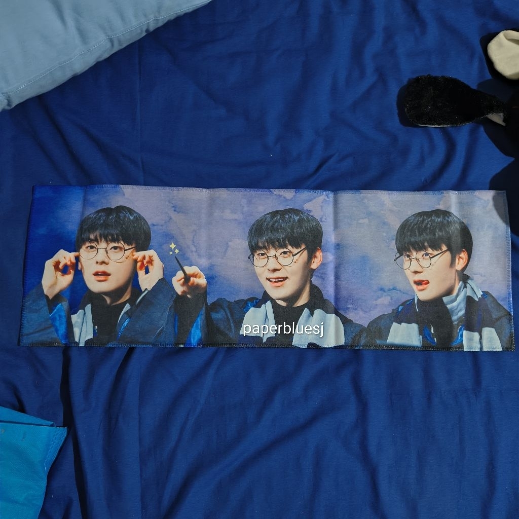 สโลแกน hwang minhyun wanna one product 101 ข่าวโดย whitedreamer good condi ครบชุด