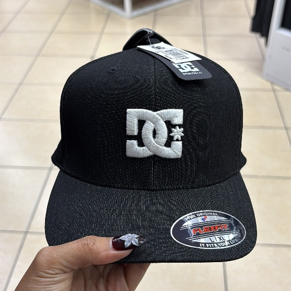 หมวกรองเท้า dc ดั้งเดิม