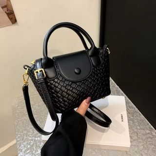 Tas Selempang Wanita Caroline - Slingbag Wanita aesthetic / Tas Wanita Terbaru