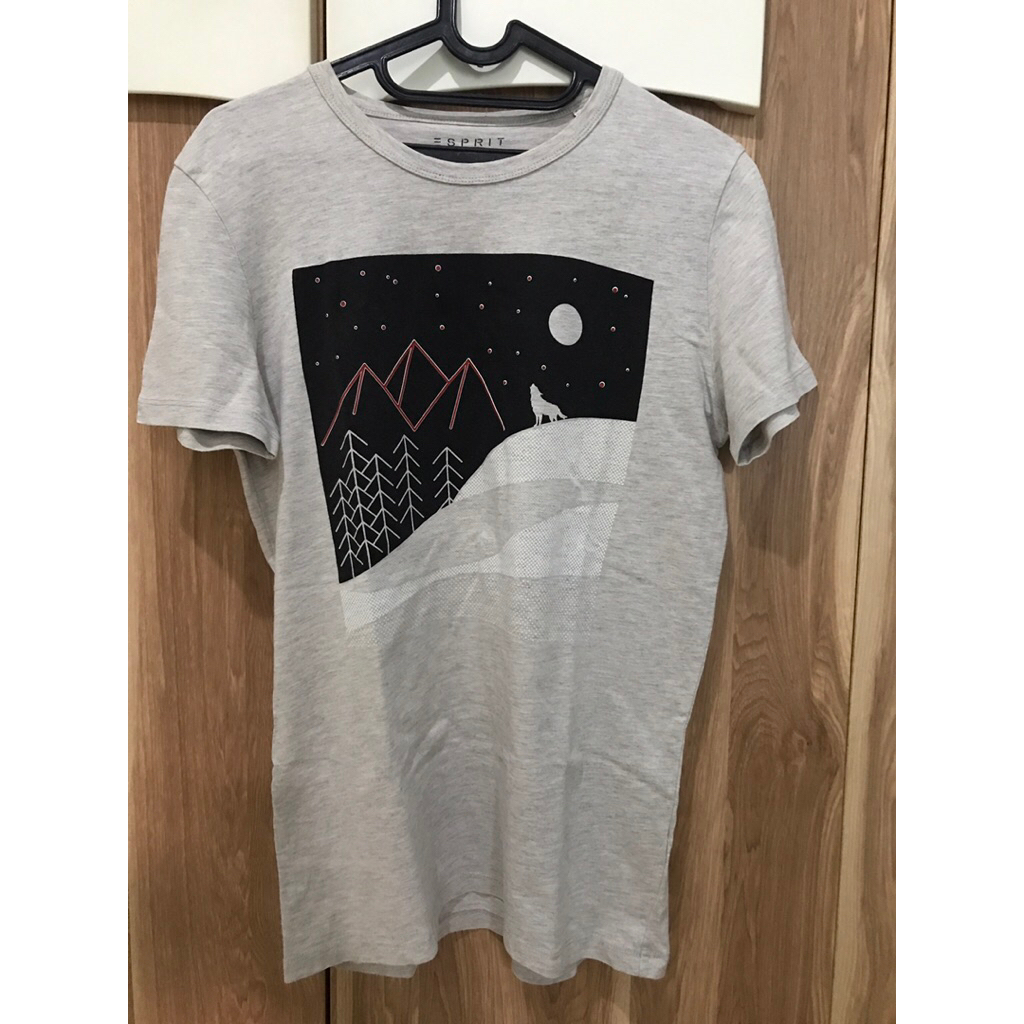 เสื้อยืด Esprit*****