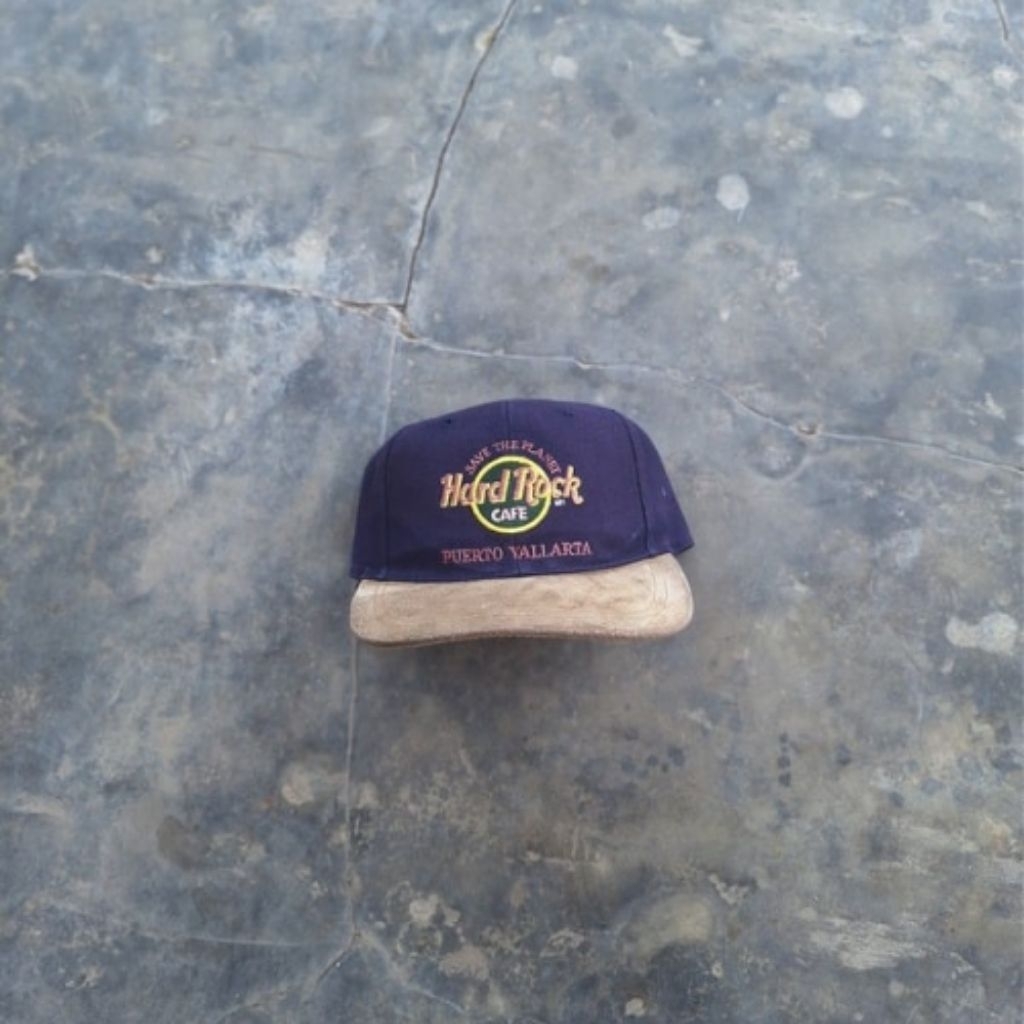 หมวกวินเทจ Hard Rock Cafe Puerto Vallarta Twotone