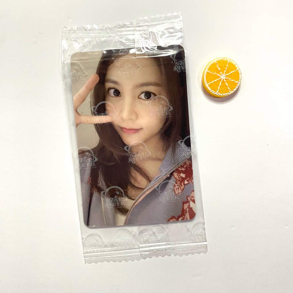 PHOTOCARD CARMEN HEARTS2HEARTS .คHTER STARRIVER VCE 3.0