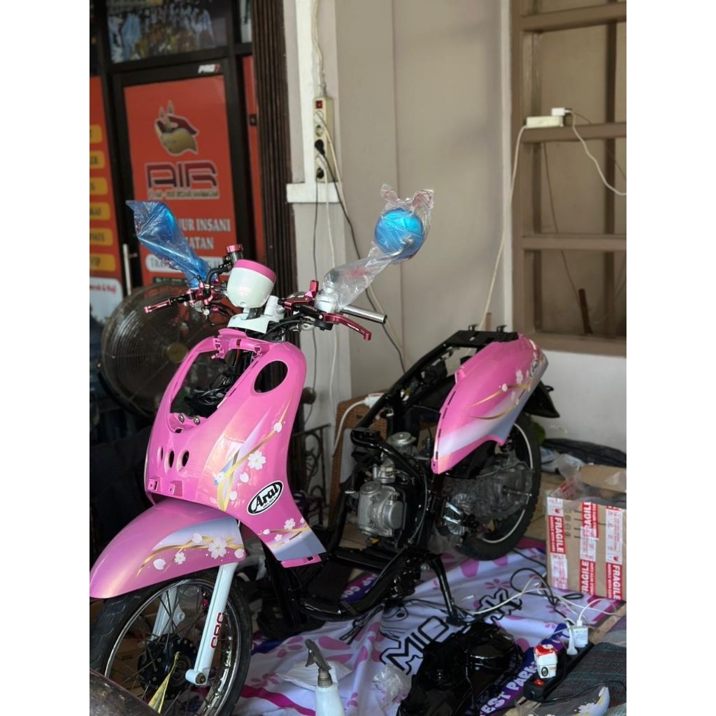 สติ๊กเกอร์แถบเต็นท์ YAMAHA FINO CARBON CUSTOM ARAI SAKURA ออกแบบใหม่ล่าสุด