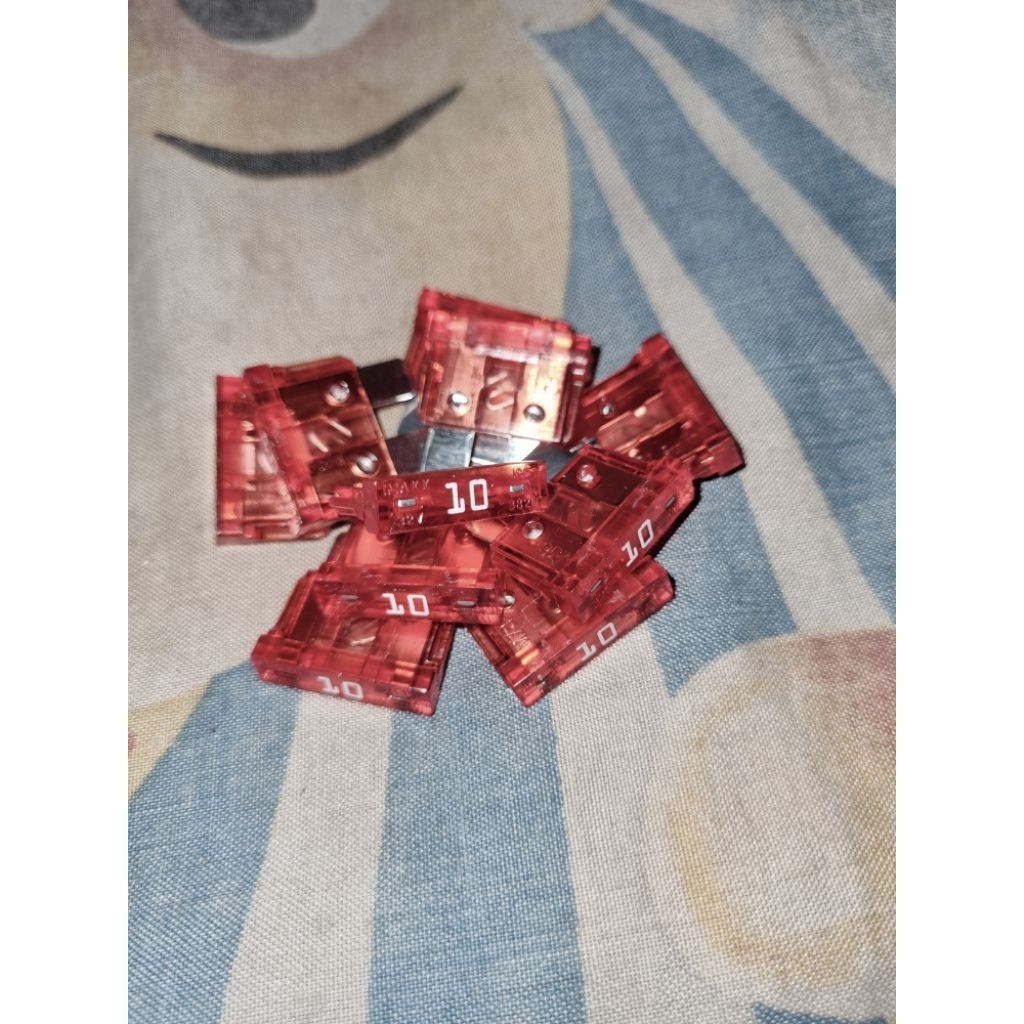 MERAH BMW FUSE 10 Ampere FUSE 10A สีแดง