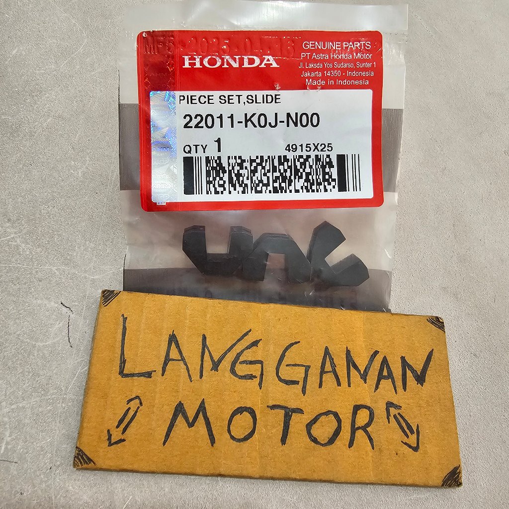 ชุดสไลด์ชิ้น SLIDER ROLLER HOUSE ใหม่ BEAT GENIO SCOOPY 2020 UP 22011K0JN00