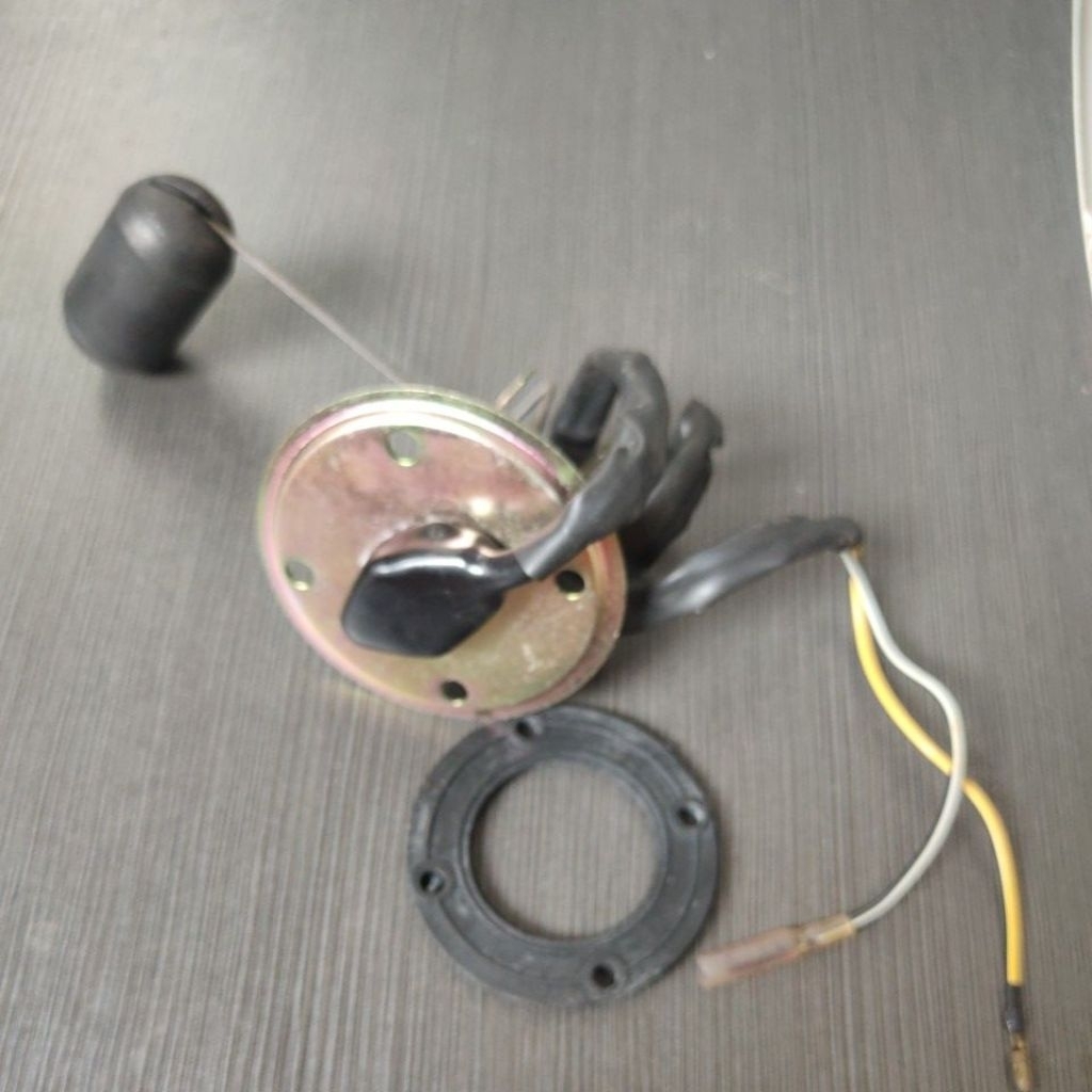 RC 80 RC 100 RC 110 CRYSTAL BRAVO TORNADO PRINTER GASTOLINE TANK FLOAT