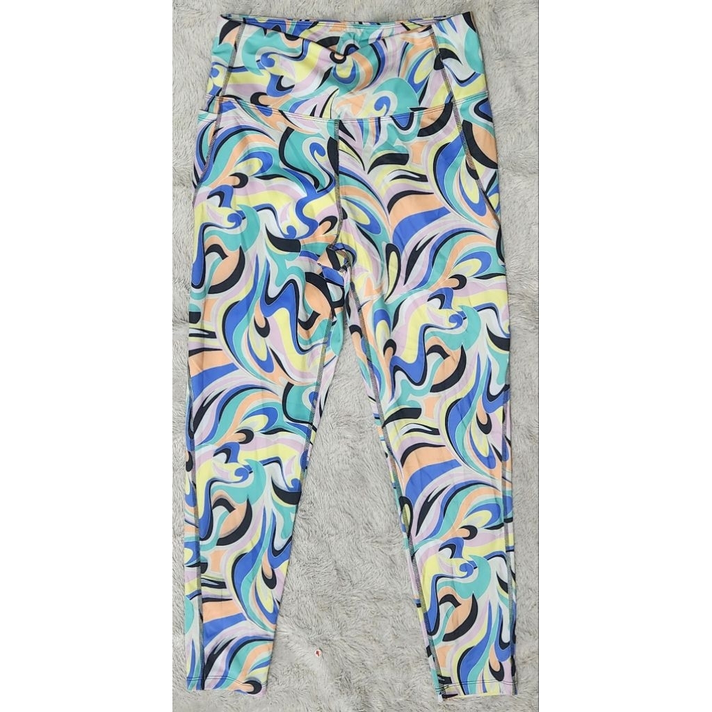 Nine*est เลกกิ้ง (R9)