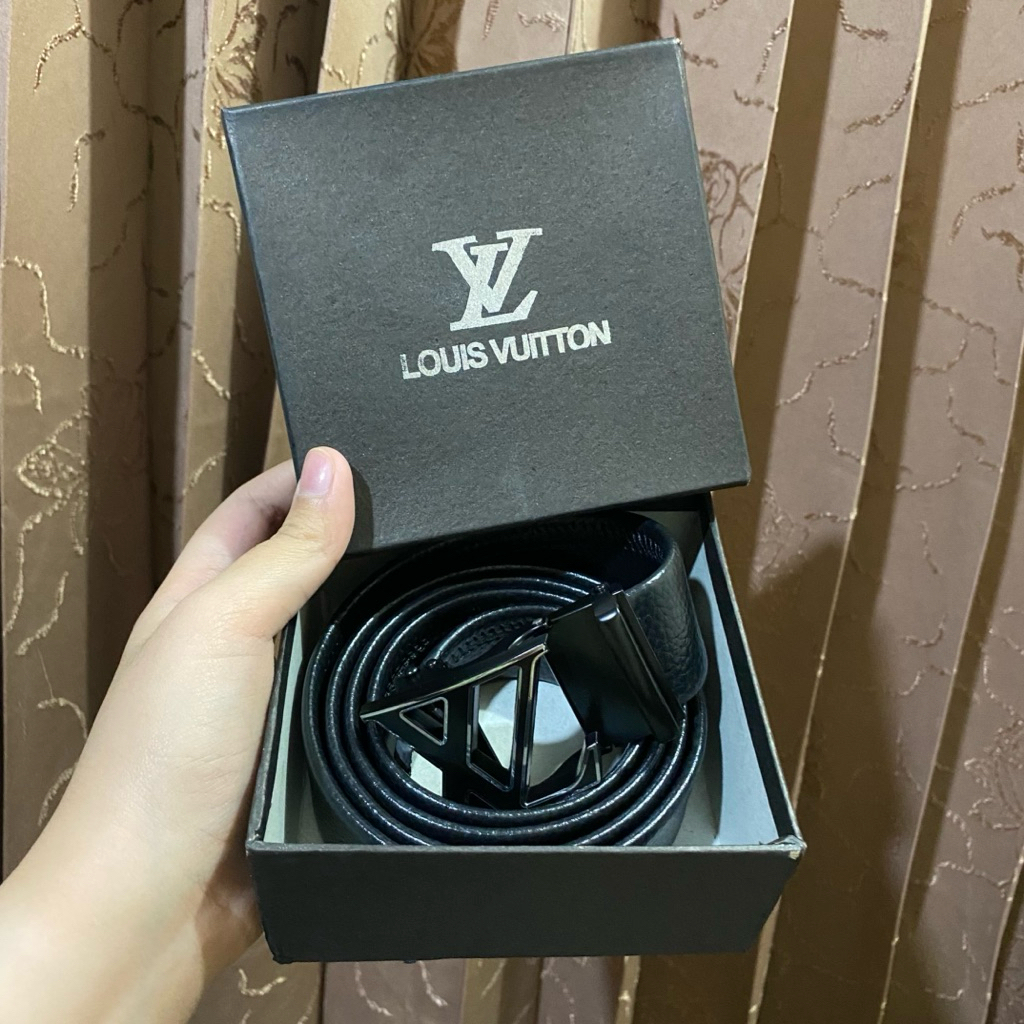 หัวเข็มขัด L0uis Vu1tt0n เข็มขัดสีดํา