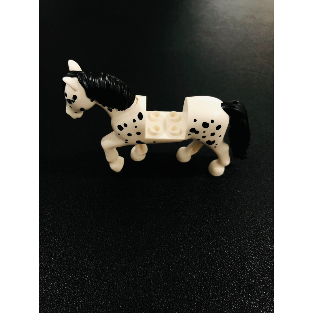 Lego Animal - 69820c01pb03 - ม้า สไตล์เพื่อนที่มี 2 x 2 Cutout และคอที่สามารถเคลื่อนย้ายด้วยหางสีดํา