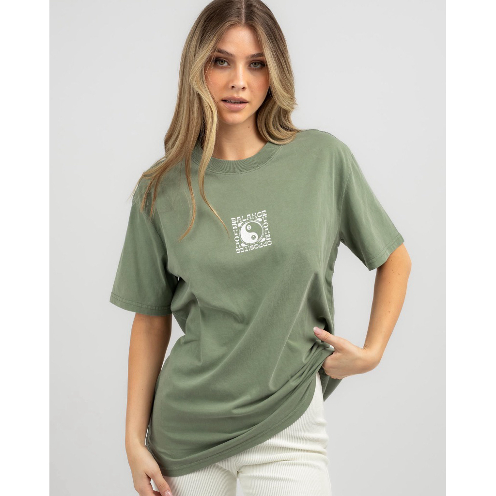 เสื้อยืดผู้หญิง Rvca ดั้งเดิม