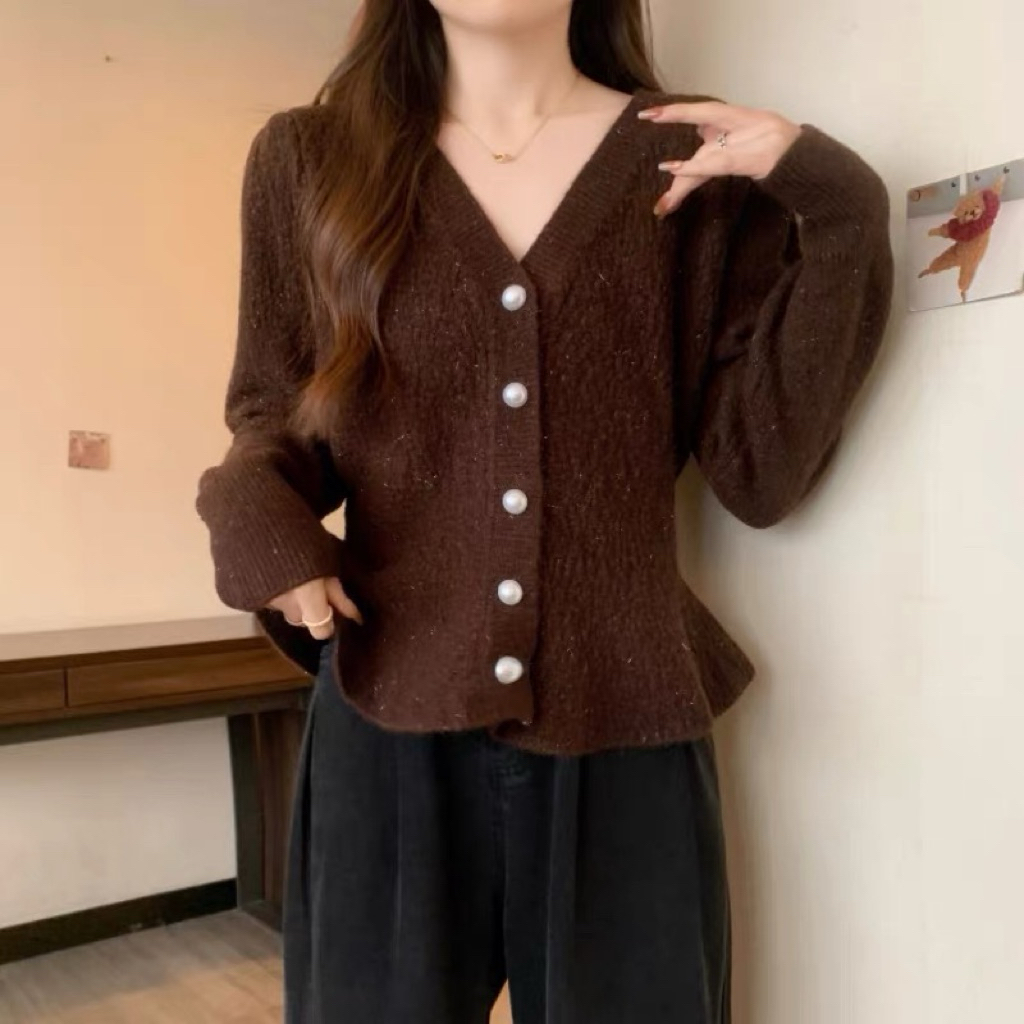 FOLLAATO.ID // Hailey Knit Sweater เสื้อคาร์ดิแกนถัก Peplum Top