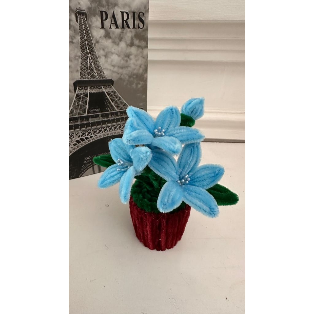 MINI WIRE FEATHER POT FLOWERS/FLOWER POT/LILY FLOWERS/TRENDY
