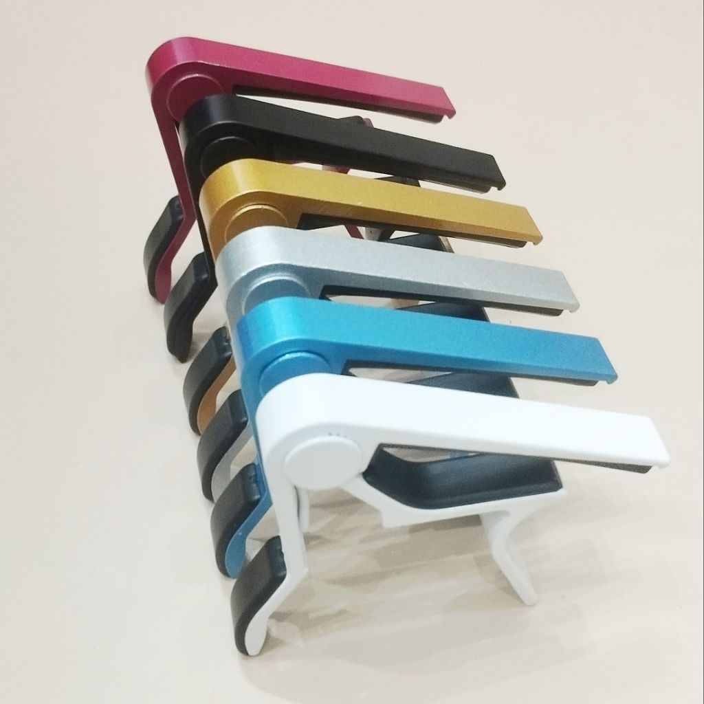 กีต้าร์โปร่งเหล็กอัลลอยด์ capo