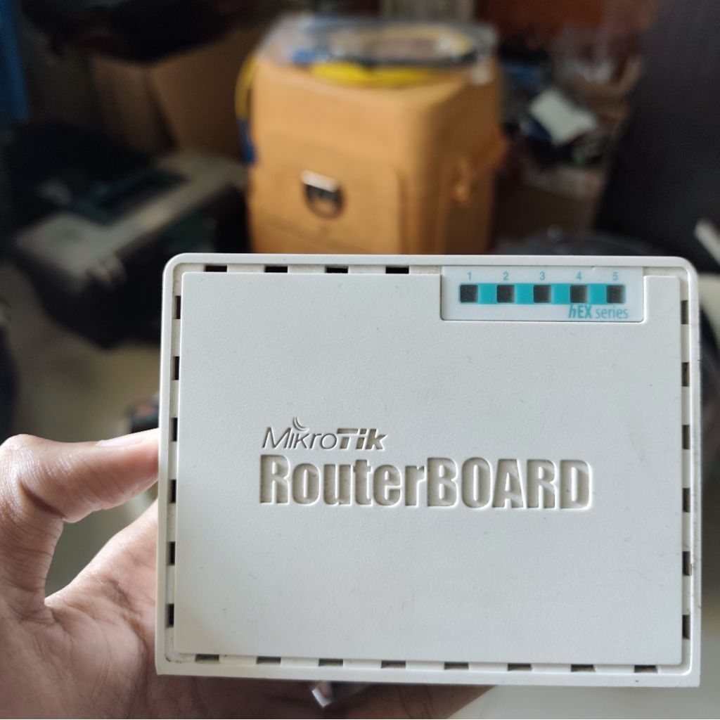 MIKROTIK MicroTik rb750gr3 gr3 มือสอง