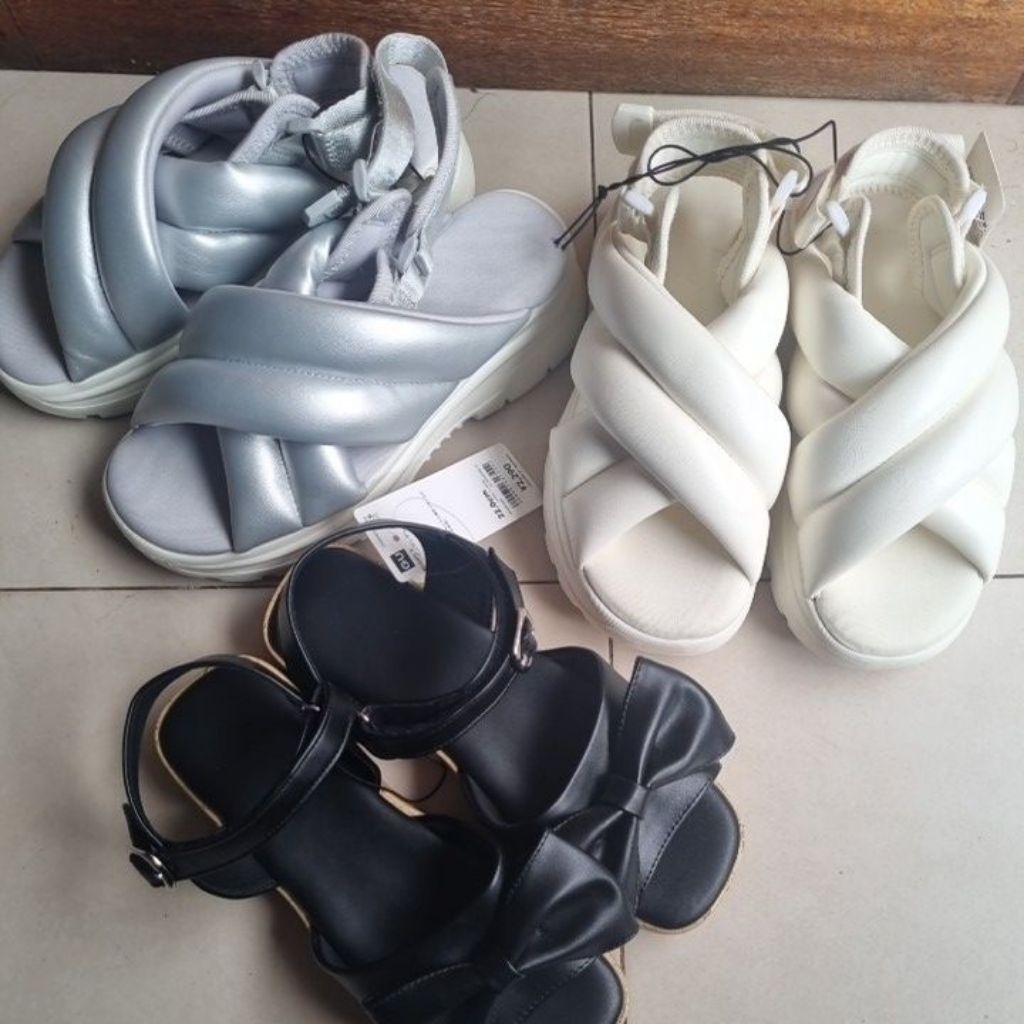 รองเท้าแตะ GU ญี่ปุ่นดั้งเดิม