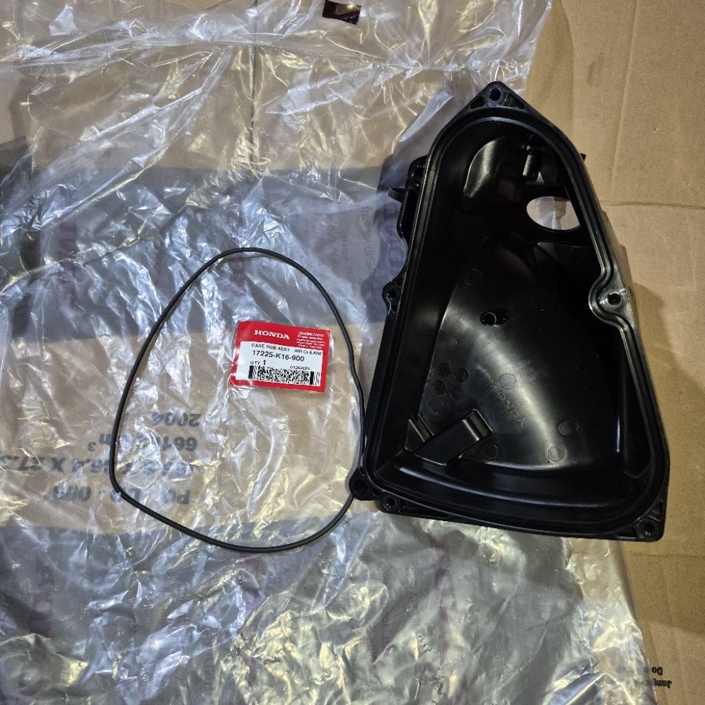 เคส sub assy keyer กล่องกรอง air filter beat Fi k25 หยาบ starter scoopy K16 original ahm honda 17225