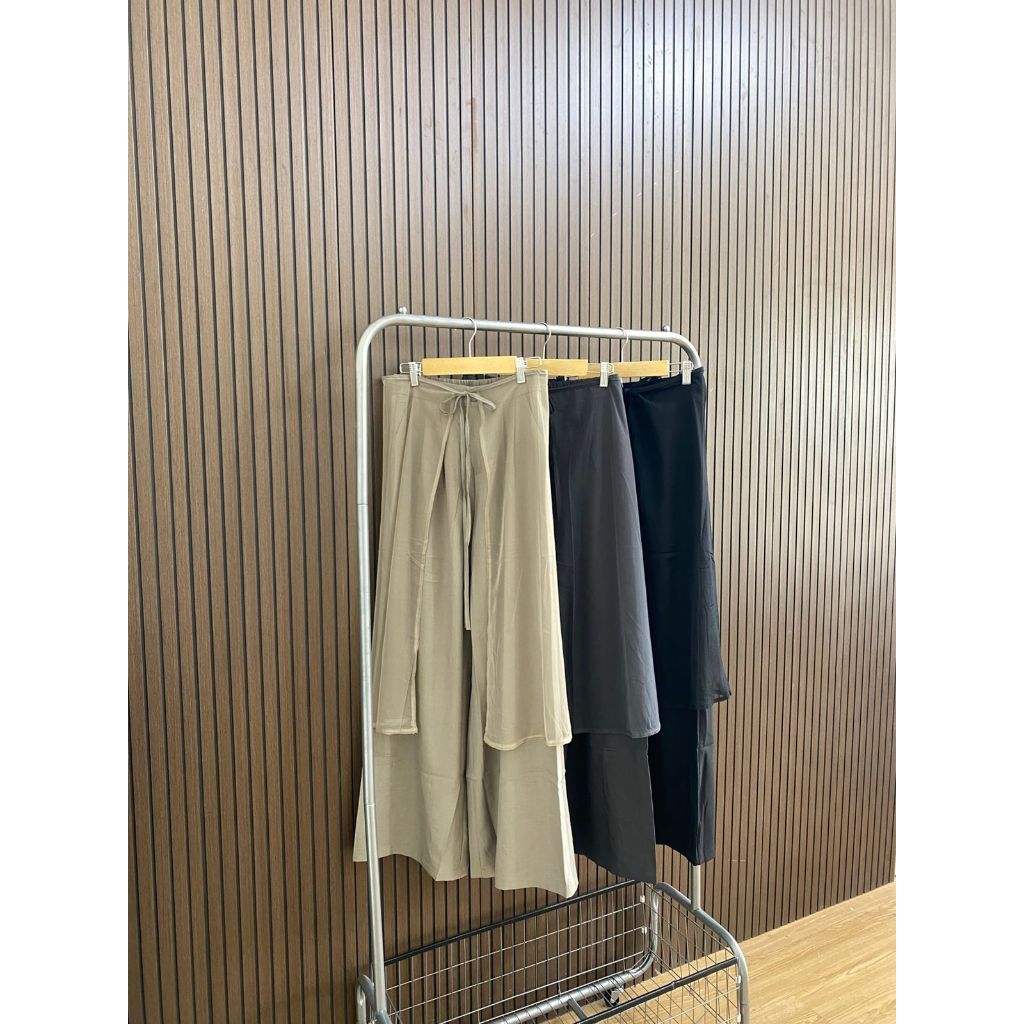 HAERIN MIX TILE PANTS