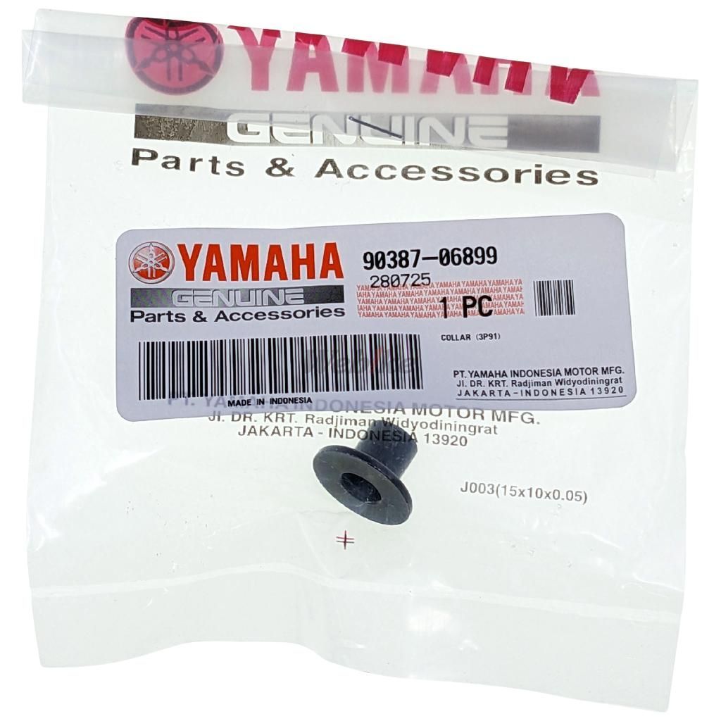 ฝาครอบแฟริ่งใน R15 VVA V3 90387-06899 เดิม Yamaha YGP