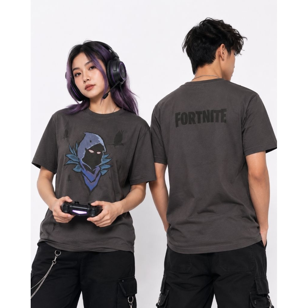 (เสื้อยืดแบรนด์) Uniqlo x Epic Games "Raven - Fortnite" ©2020 เสื้อยืดกราฟิก M