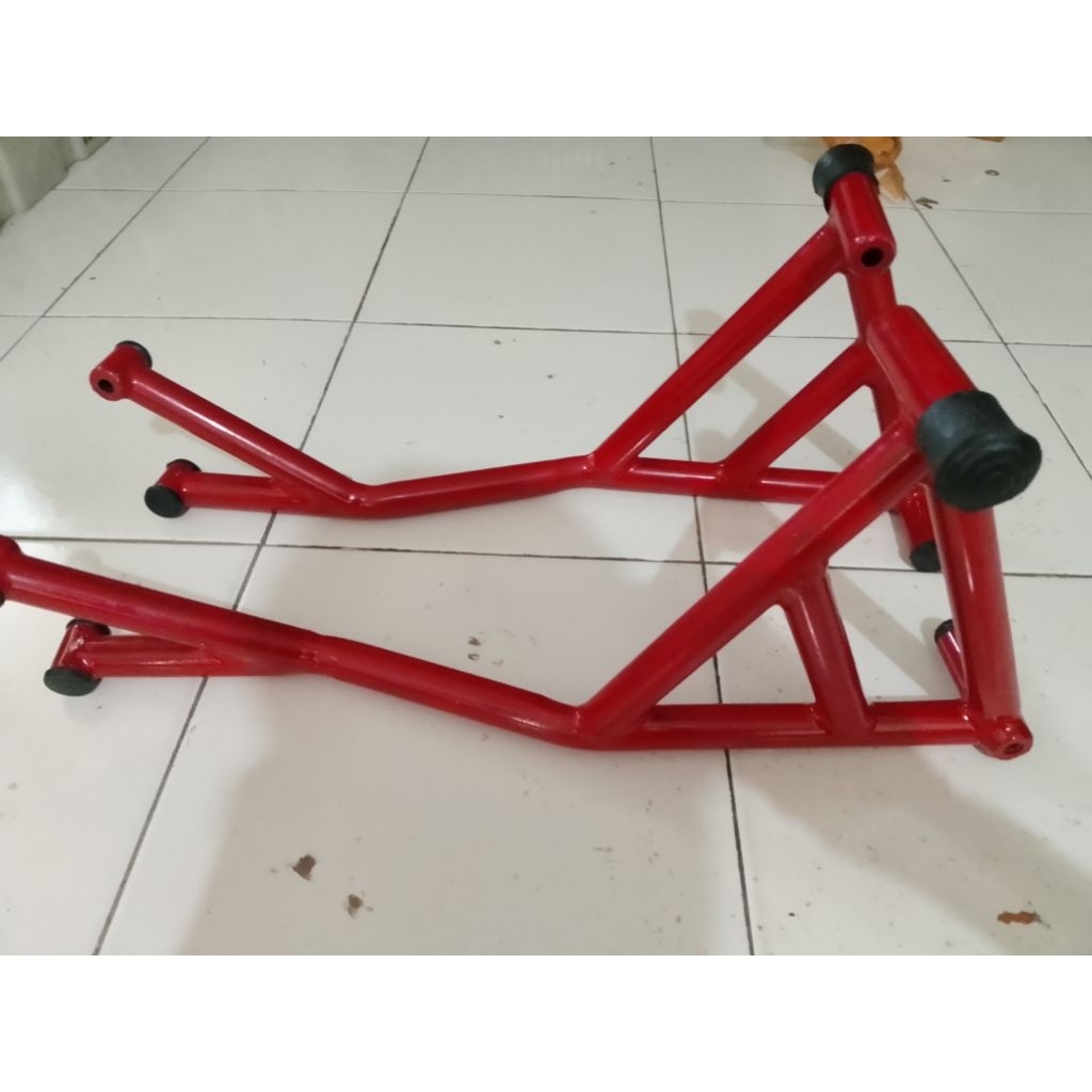 กันล้มท่อ CB new150 R