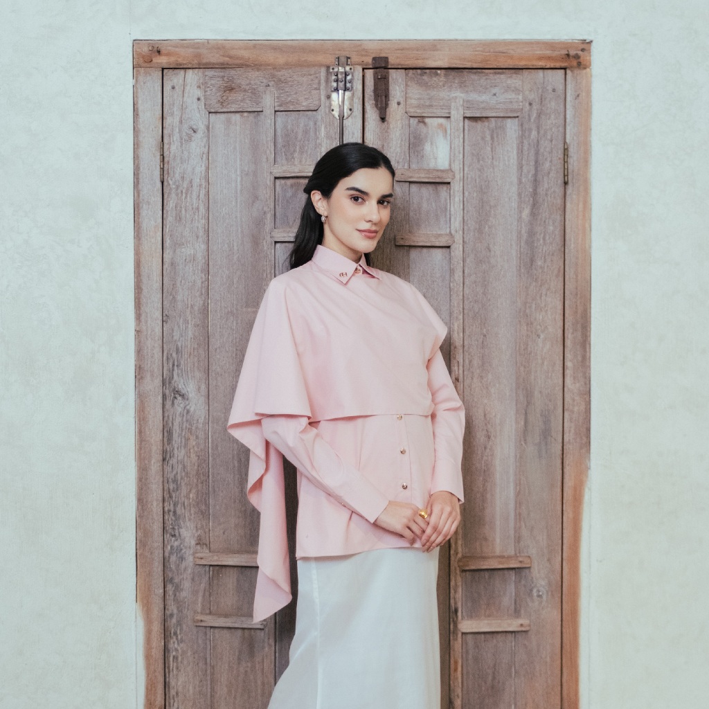 Chantilly - เสื้อ Patrice ใน Salem