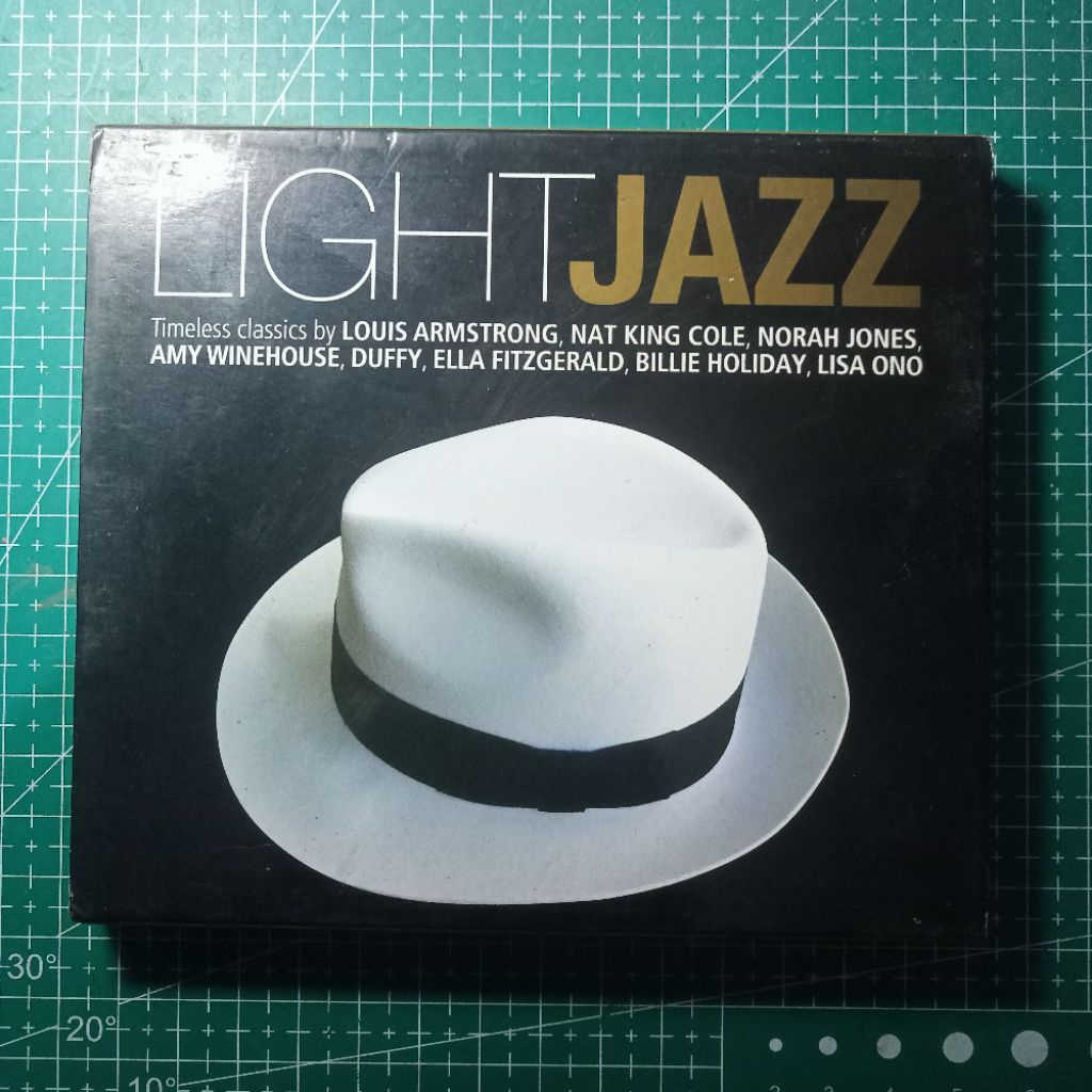 CD Different Artists - Light Jazz (Amy Winehouse, Norah Jones, Louis Armstrong, Ella Fitzgerald, Sta