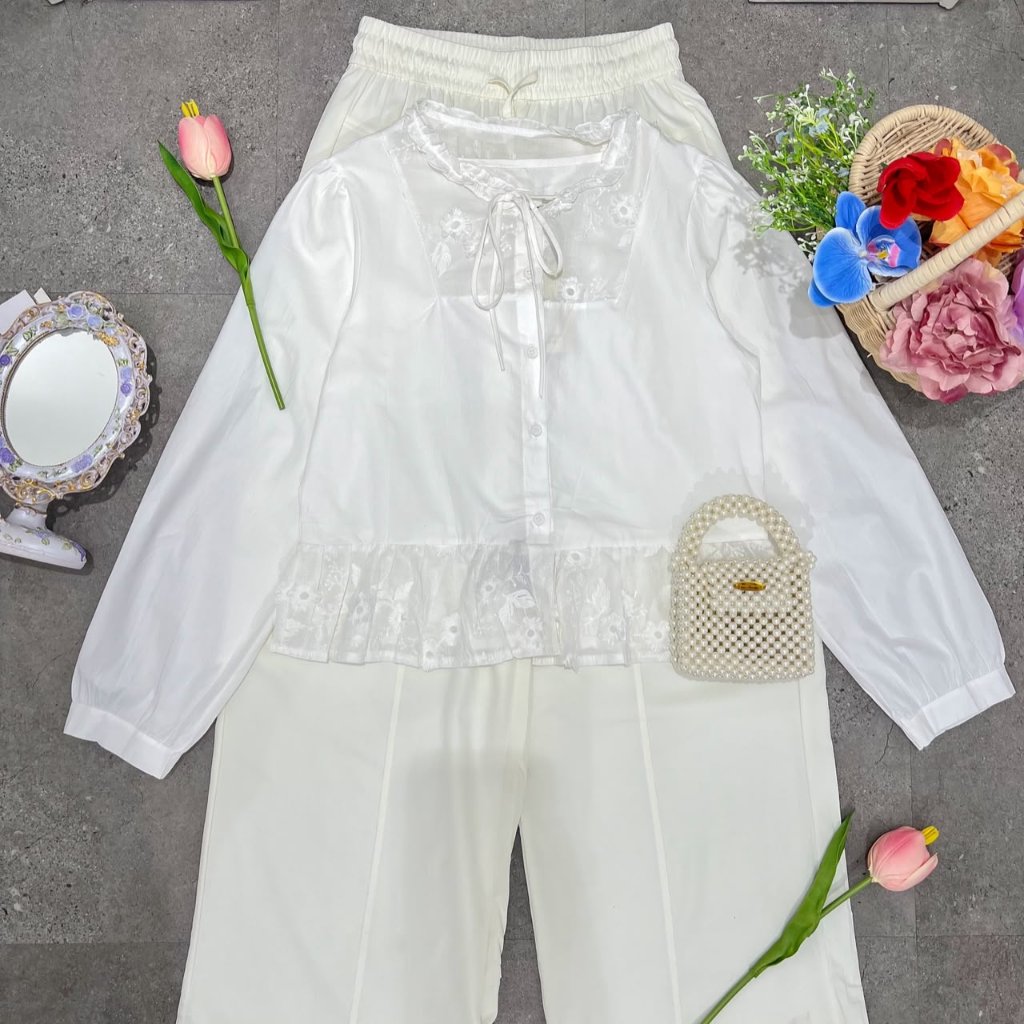 [DC 3518] ผู้หญิง EMBROIDERED LACE BLOUSE