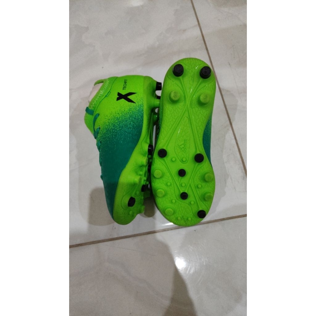 รองเท้าฟุตบอล SLIP ขนาด 30 (18)CM