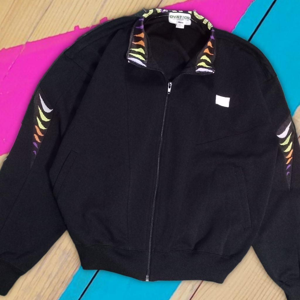 เสื้อกล้าม Ovation Vintage สีดํา