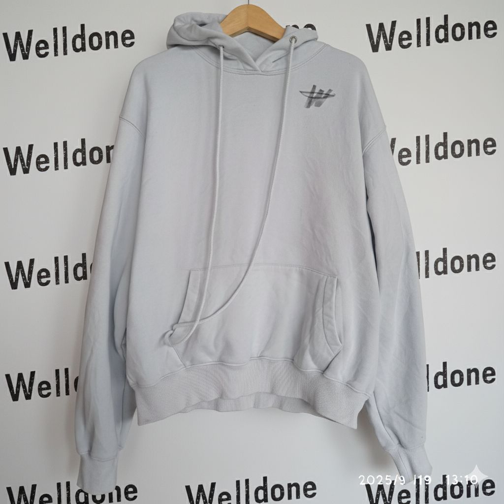 We11done เสื้อฮู้ดมือสอง