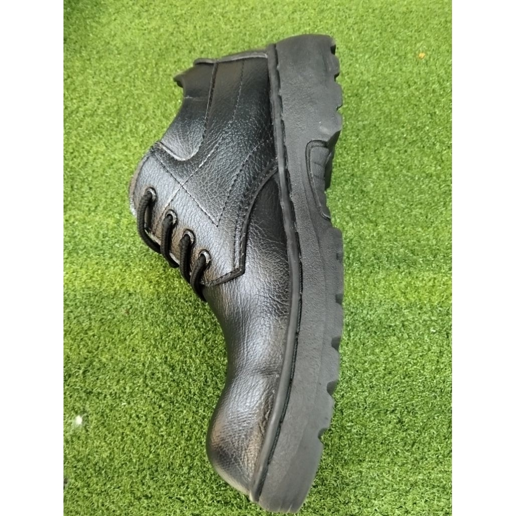 รองเท้าทํางาน/APD สําหรับผู้ชาย