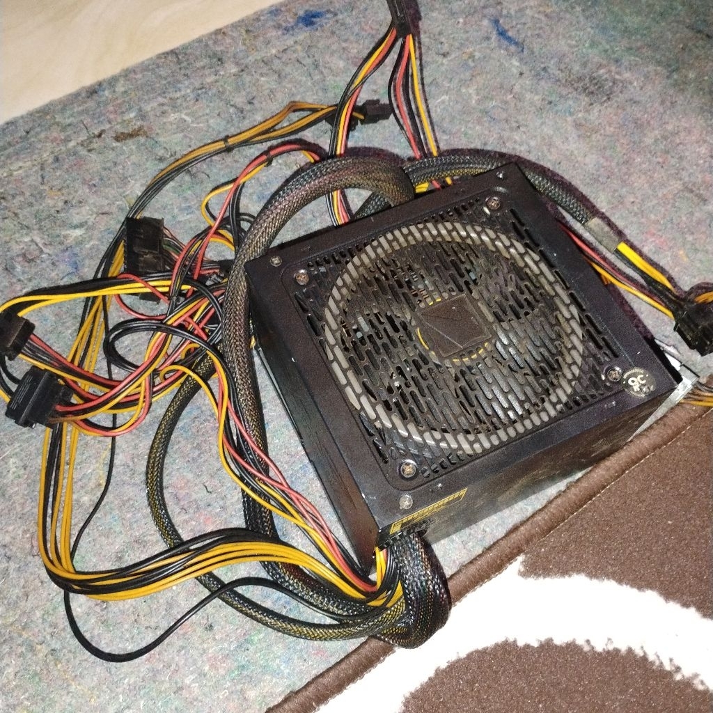 PSU Armageddon Voltron 600 W 80 สีทอง