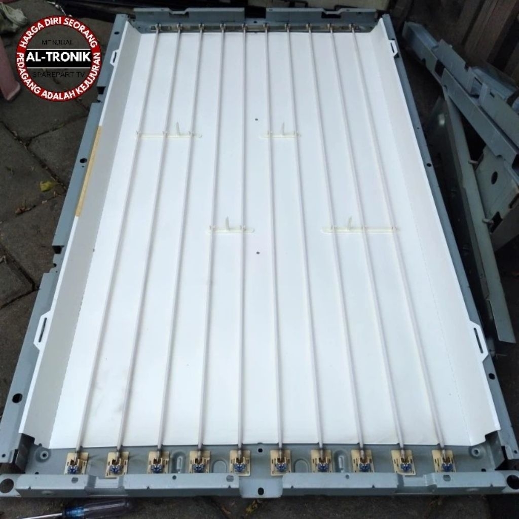 1 ชุดไฟถอยหลัง NEON CCFL สําหรับ TOSHIBA 32 INCH LCD TV รุ่น 32AV600E 32AV600/LENGTH 72 ซม.ต้นฉบับ