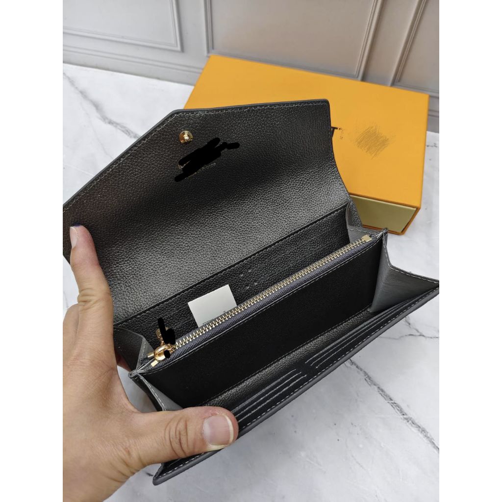 Cherrybag Store II นําเข้ากระเป๋าสตางค์ยาวผู้หญิงกระจกหนังแท้ขนาด 19 ซม.ฟรี boxII กระเป๋ากระจกนําเข้