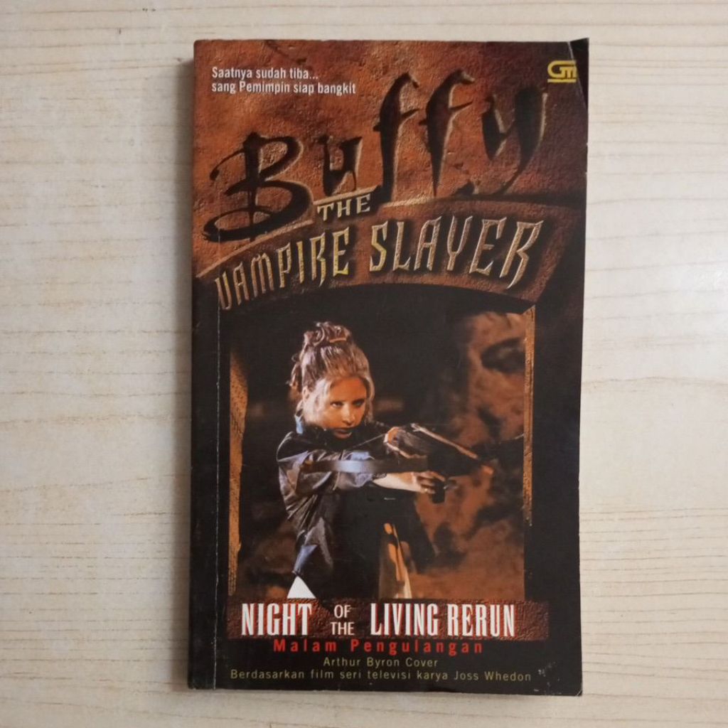 BUFFYS NOVEL THE VAMPIRE SLAYER NIGHT OF THE LIVING RERUN EVENING โดย ARTHUR BYRON COVER