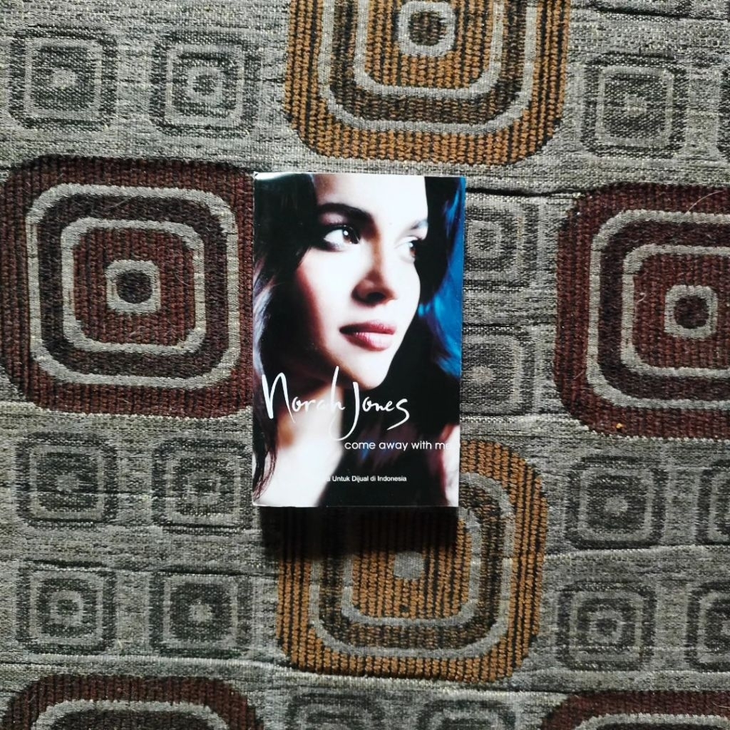 เทปคาสเซ็ท NORAH JONES - COME AWAY WITH ME