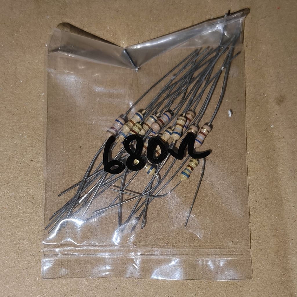 R 680 Ohm 0.25W ตัวต้านทาน 5 เปอร์เซ็นต์ 680Ohm 680R R Ohm 0.25 วัตต์ 20 ชิ้น