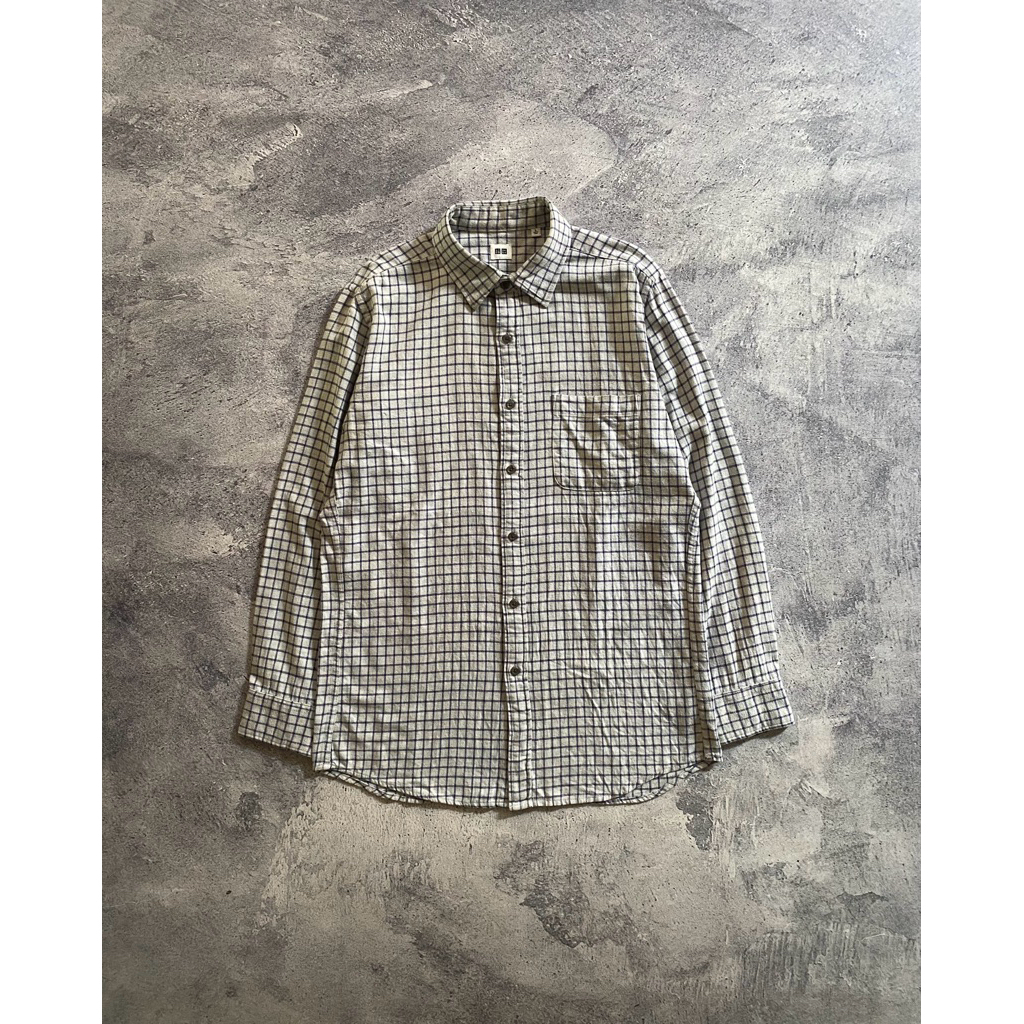 เสื้อเชิ้ตผ้าสักหลาด Uniqlo G29