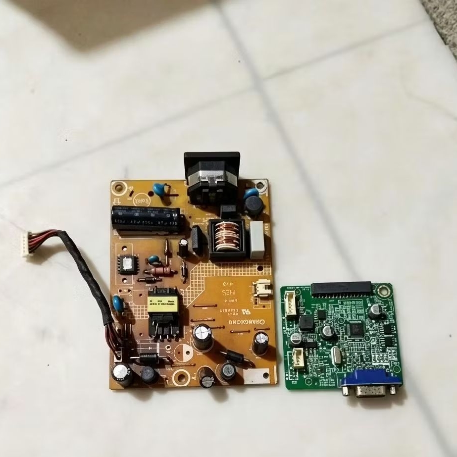 เมนบอร์ดและจอภาพจ่ายไฟ AOC E970Swn